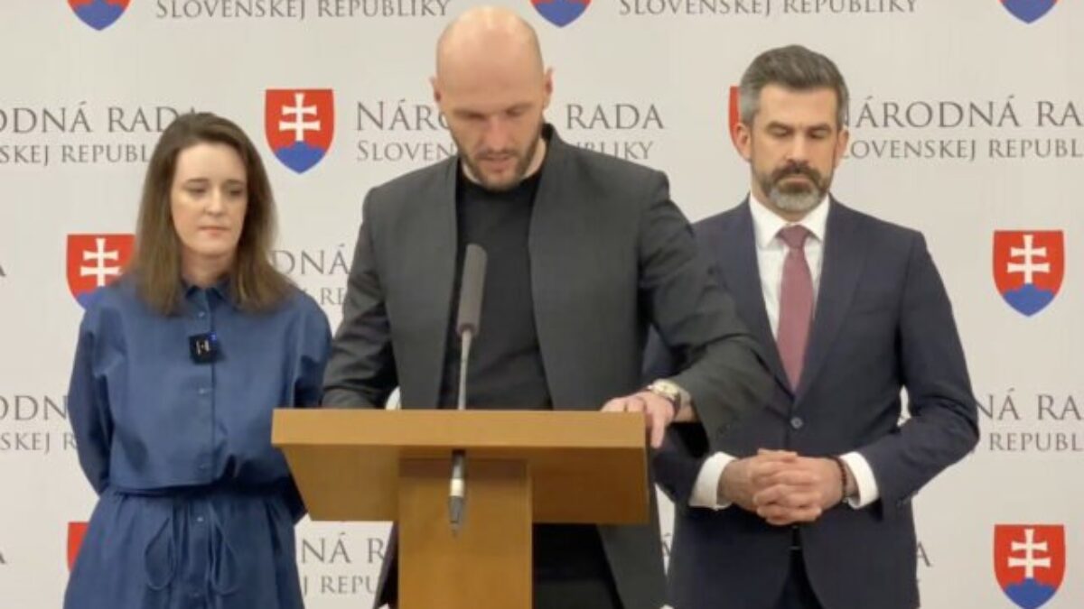 Slovensku podľa PS reálne hrozí prepadnutie eurofondov, upozorňuje na to aj podpredseda Európskej komisie Fitto – VIDEO