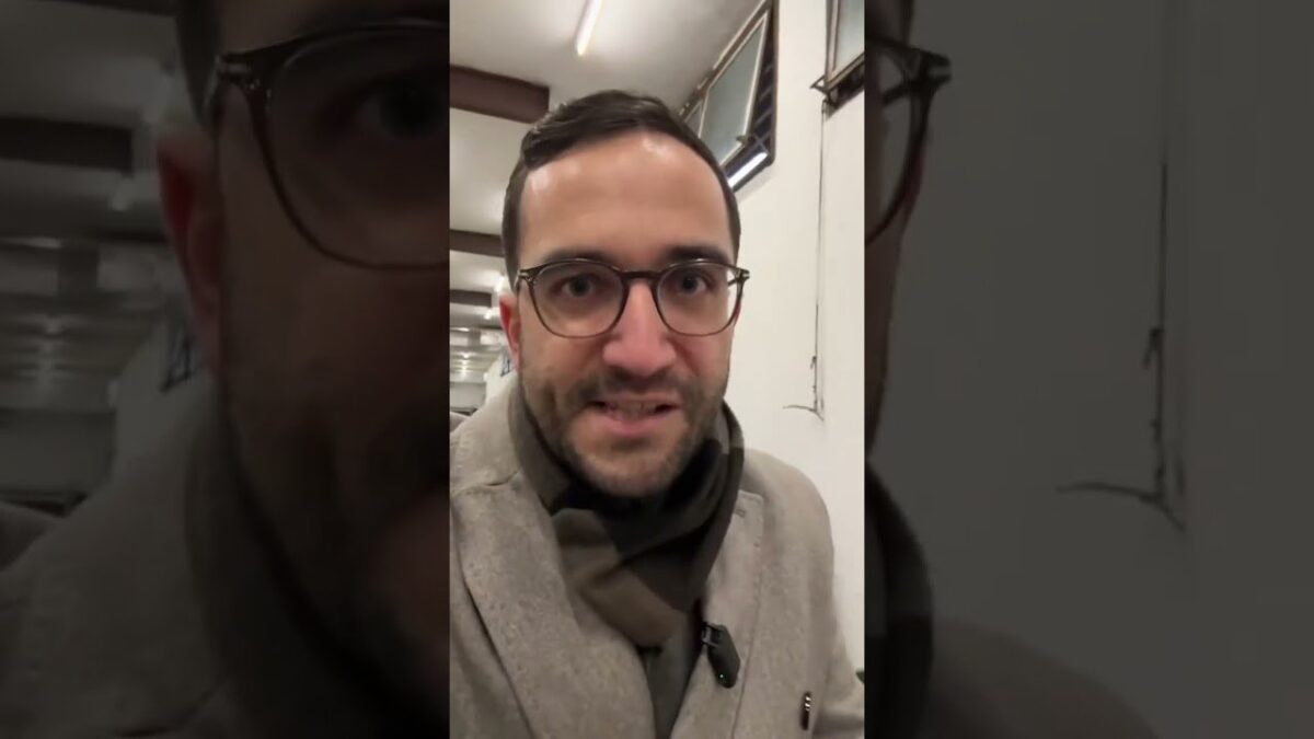 PRÁZDNE FĽAŠE CHĽASTU ZO SMERÁCKYCH OSLÁV‼️🥂Ukážte všetkým! ZDIEĽAJTE