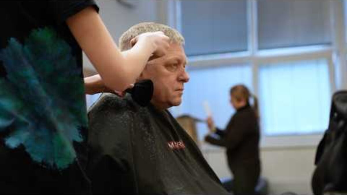 R. FICO: OSTRIHANÝ NA PARÁDU ✅