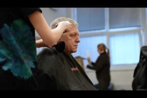 R. FICO: OSTRIHANÝ NA PARÁDU ✅