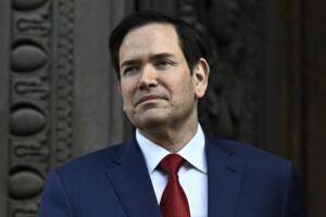 Fico prijme šéfa diplomacie USA, hlavnou témou rozhovorov s Rubiom budú obrana a...