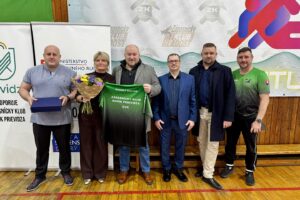 DNES SOM NAVŠTÍVIL ZÁPASNÍCKY KLUB BANÍK PRIEVIDZA, KTORÝ MÁ ZA SEBOU DLHOROČNÚ ...