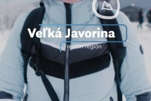 Čachtický hrad: Ve\u013ek\u00e1 Javorina je jeden z t\u00fdch vrcholov, kde hran...