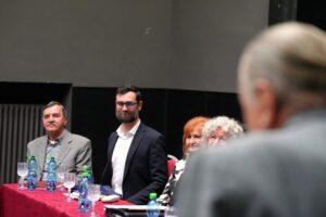 Mesto Nitra: SENIORI ZO STARÉHO MESTA A CHRENOVEJ SI ZVOLILI NOVÉ PREDSEDNÍCTVO