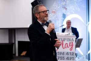 Mesto Košice: KOŠIČANIA DAROVALI ŠATY A POMOHLI VYTVORIŤ PODUJATIE, NA KTORÉ SA NEZABÚDA