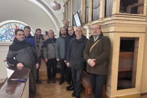 Kultúra Šaľa: Farnosť v Šali včera začala generálnu opravu vzácneho chrámového o...