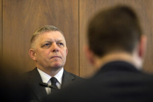 Študenti a aktivisti chystajú v Trnave protest proti diskusii s Ficom, pozývajú ...