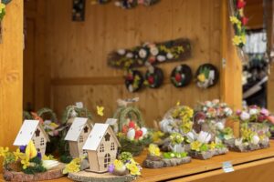 Mesto Banská Bystrica: ZÁUJEMCOVIA O PREDAJ NA VEĽKONOČNÝCH TRHOCH SA MÔŽU PRIHL...