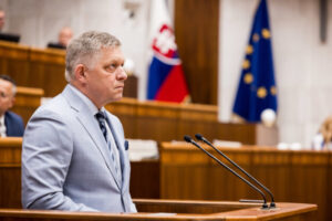 Úrad vlády schválil kontrolu mimovládnych organizácií, opozícia kritizuje zásah ...