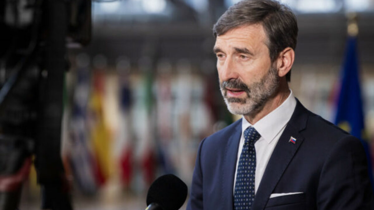 Konflikt na Ukrajine nemá vojenské riešenie, vyhlásil minister zahraničia Blanár