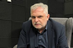 Ľudí zatvárajú na desiatky mesiacov za hlúposti, tvrdí Michelko. SNS chce riešiť...