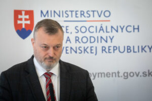 Konzervatívci podporili Tomáša Sobotu, podľa Krajniaka je najlepším kandidátom n...