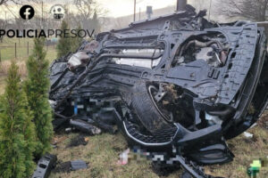 Tragická zrážka vlaku s autom pri Prešove si vyžiadala dve ľudské obete