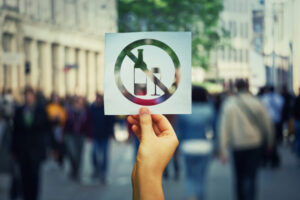 Bratislava rozširuje zoznam miest so zákazom pitia alkoholu na verejnosti, konči...