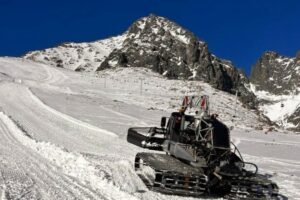 Vysoké Tatry budú mať už cez jarné prázdniny spustenú najvyššie položenú zjazdov...