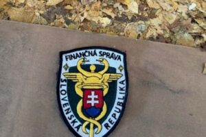 Finančná správa zabránila takmer dvojmiliónovej škode, v rámci akcie Triplex zai...