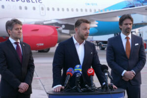 Na Slovensku pristáli prvé dva repatriačné lety z Blízkeho východu, priletelo vi...