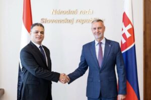 Raši rokoval s egyptským veľvyslancom o aktuálnej bezpečnostnej situácii na Blíz...