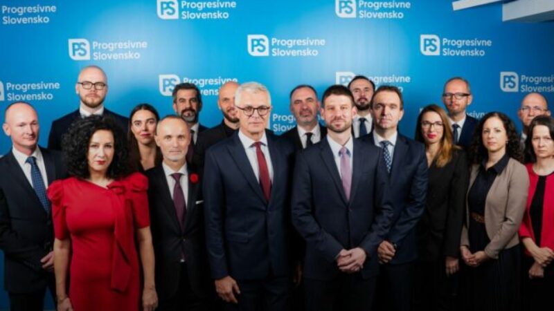 PS tvrdí, že Šimkovičová minula 23-tisíc eur počas podujatia v Trenčíne, vyzýva ju, aby peniaze vrátila