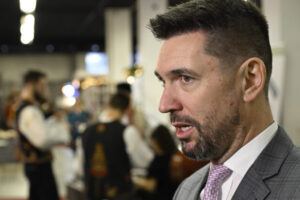 Takáč varuje premiéra, cesta Fica na Ukrajinu môže byť podľa neho nebezpečná