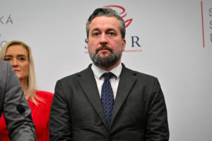 Blahov spor s Esetom bude musieť mestský súd rozhodnúť znovu, Krajský súd nesprá...