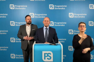 Šutaj Eštok sa zbavil 146 upratovačiek. Policajní odborári nesúhlasia, podľa PS ...