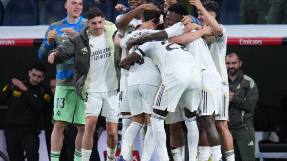 Geniálny gól Ardu Gülera. Hráč Realu Madrid preloboval brankára Elche zo 70 metrov – VIDEO, FOTO