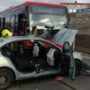V Bratislave pri zjazde na Patrónku sa zrazil autobus s autom – FOTO