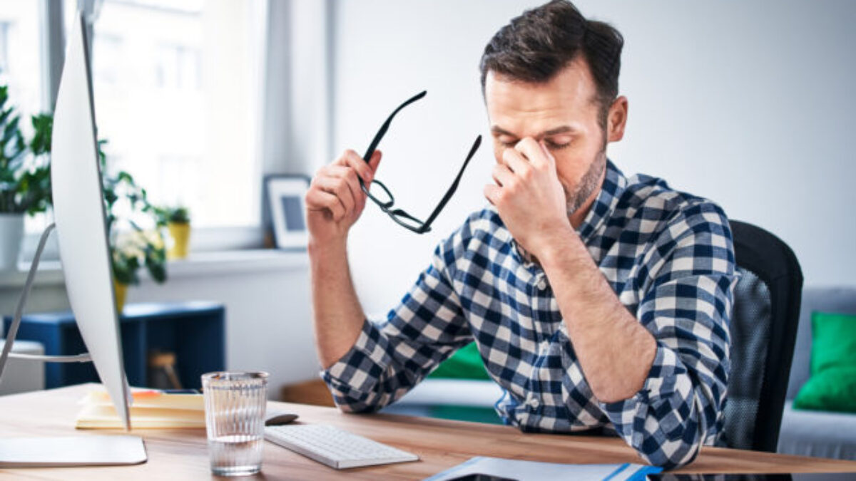 Vyhorenie je moderným problémom pracovného trhu, vyčerpanie cíti až 79 percent Slovákov