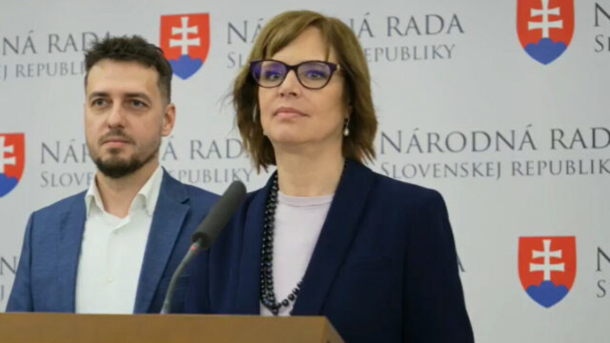 Prokuratúra začala trestné stíhanie po zadržaní Šúreka, Remišová upozorňuje na pochybenia – VIDEO