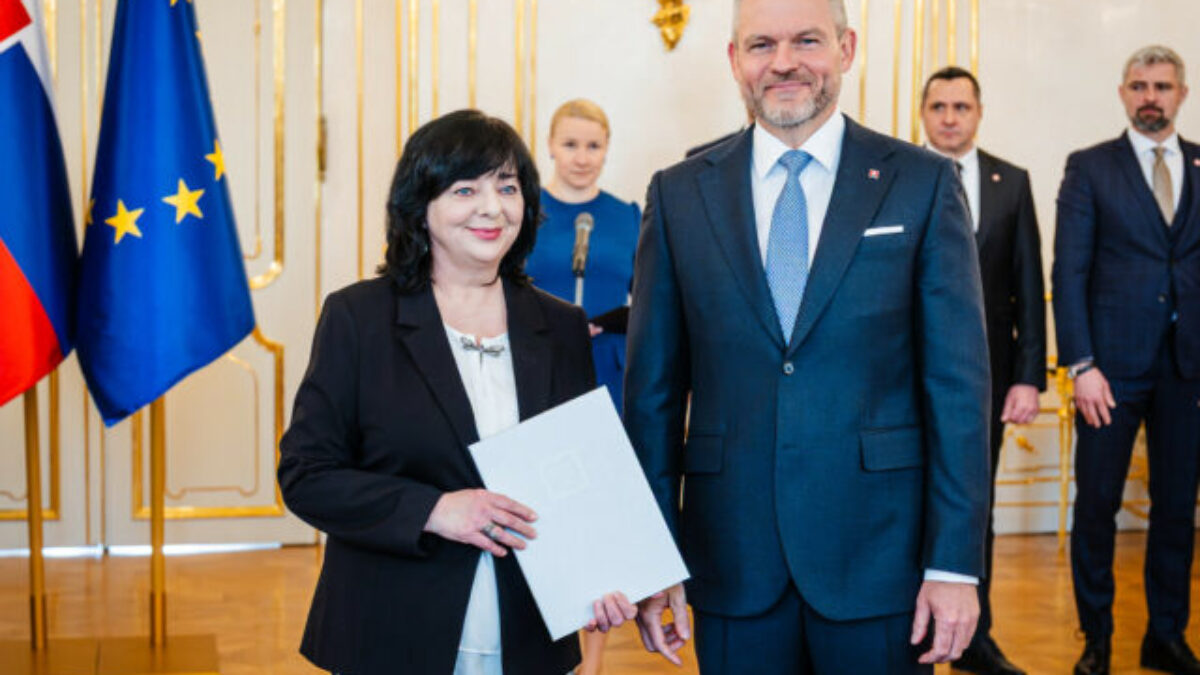 Prezident Pellegrini vymenoval tridsiatich nových profesorov vysokých škôl – FOTO