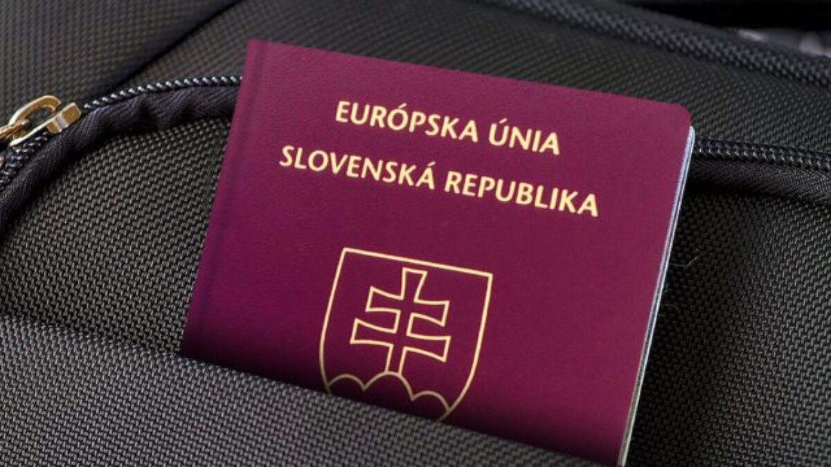 Letná dovolenková sezóna sa pomaly blíži, vybavovanie pasu preto neodkladajte, odporúča polícia