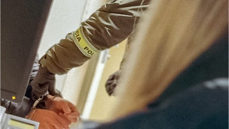 Polícia pokračuje v odhaľovaní sexuálneho zneužívania, pri akcii „SEGAL 2“ zadržali podozrivú ženu