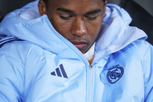 Tréner Lyonu tlačí na Endricka, od brazílskeho talentu žiada viac