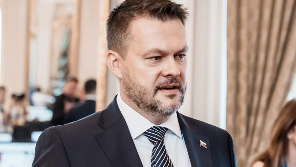 Migaľovo ministerstvo reaguje na kritiku progresívcov, regionálnu politiku vraj zjednodušujú len na peniaze