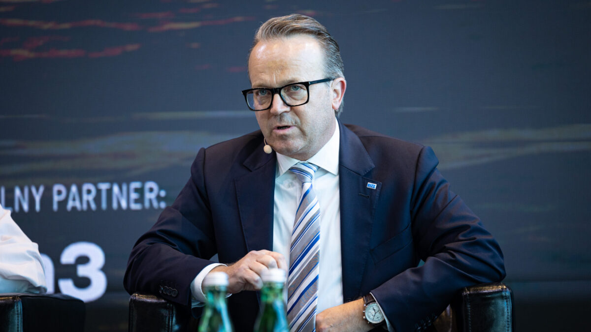 Kiraľvarga zostáva po sneme prezidentom Republikovej únie zamestnávateľov