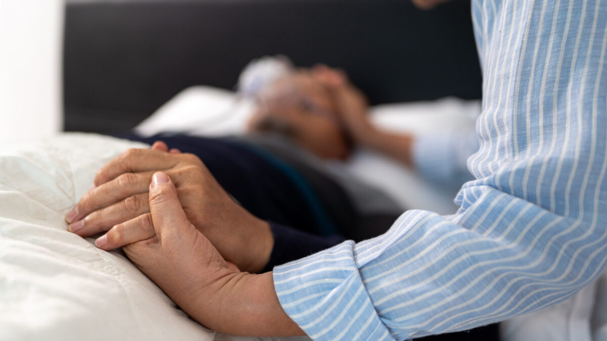 Úmrtnosť na Slovensku klesla takmer o percento, hodnoty sa vrátili na predpandemickú úroveň