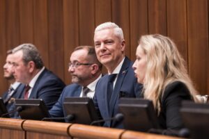 Poslanec Ján Ferenčák nevstúpi do žiadnej strany, kým sa nevysvetlí dianie okolo...