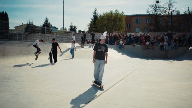 Prešov otvoril multišportovú zónu so skateparkom za vyše 575-tisíc eur, areál ponúka aj legálnu stenu pre graffiti – FOTO