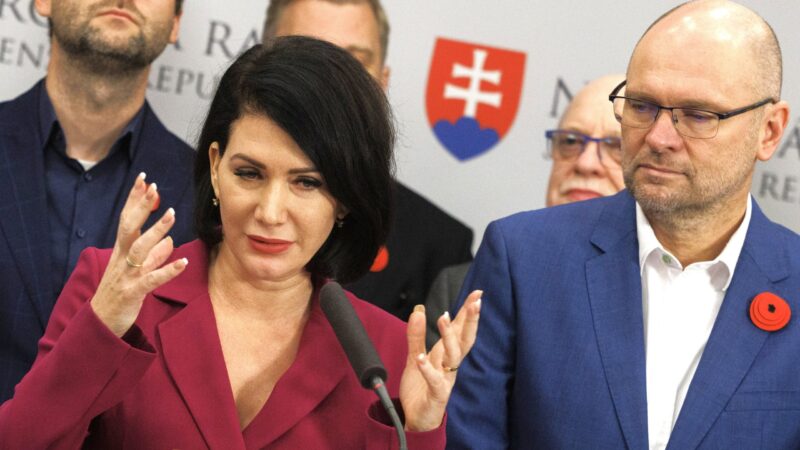 Sulík po vyhodení Bittó Cigánikovej definitívne opúšťa SaS, spájajú sily a Sme rodina nie je jediná ich možnosť