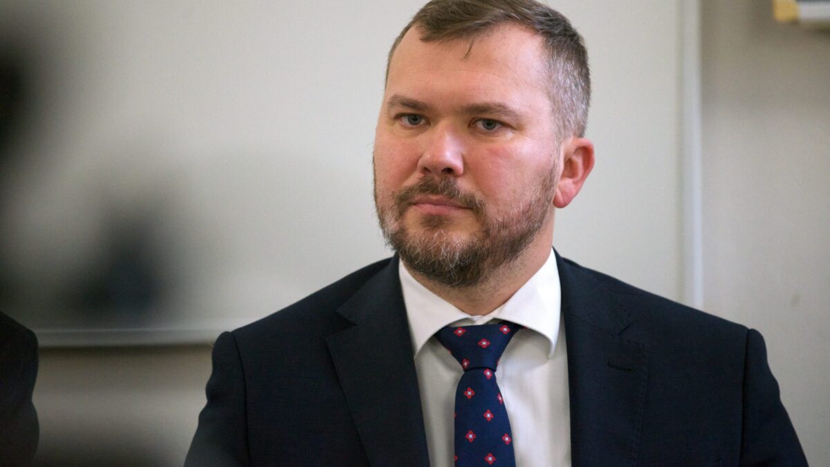Karas: Treba jasne pomenovať, kto nesie zodpovednosť za sfušovanú výstavbu nemocnice v Prešove