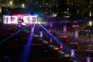 Top foto dňa (3. máj 2026): Koncert Shakiry, záhrada priateľstva, zápas Bundesli...