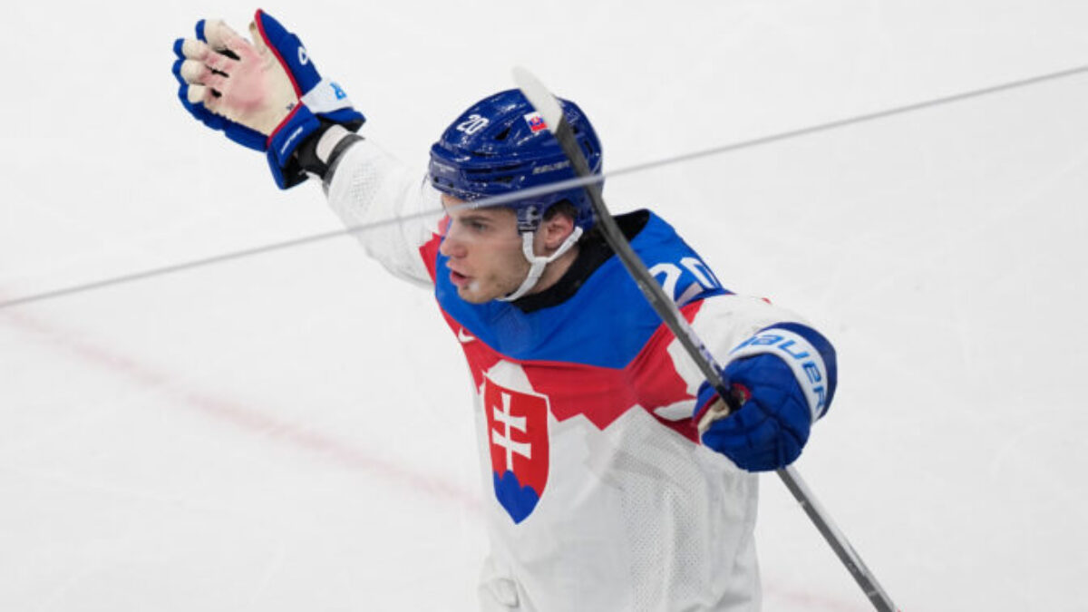 Šéfskaut Montrealu: Slafkovský môže rásť, viacerí Slováci zo striebornej „osemnástky“ klopú na dvere NHL