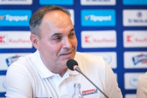 Bokroša teší obrovský úspech hokejistov do 18 rokov. Kritizoval platy pre sloven...