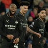 Semenyo z ManCity už druhýkrát v sezóne terčom rasizmu. Tentoraz to bol starší p...