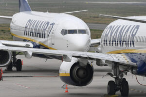 Ráno pred cestou lietadlom nechľastajte. Šéfovi Ryanairu sa to nepáči