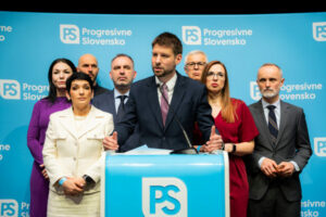 Vláda kašle na riziko zmrazenia eurofondov, situáciu podľa progresívcov ešte zho...