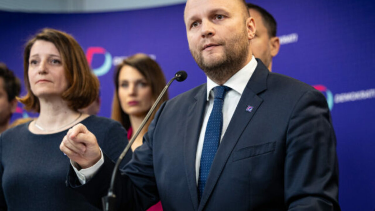 Opozícia by mala ťahať za jeden povraz, Demokrati začínajú prípravy na spoločný postup proti Ficovi – VIDEO