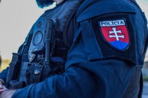 V protidrogovej akcii vo väzniciach obvinili päť osôb, jedným z nich je aj prísl...
