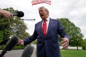 Trump oznámil trojdňové prímerie medzi Moskvou a Kyjevom aj veľkú výmenu zajatcov